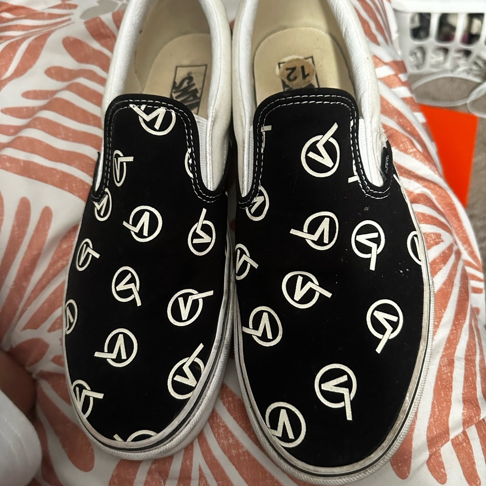 Vans slide in’s